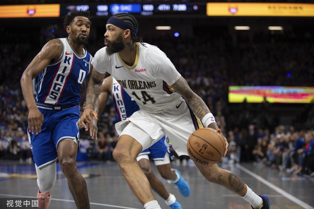 布置上带有 布置上带有